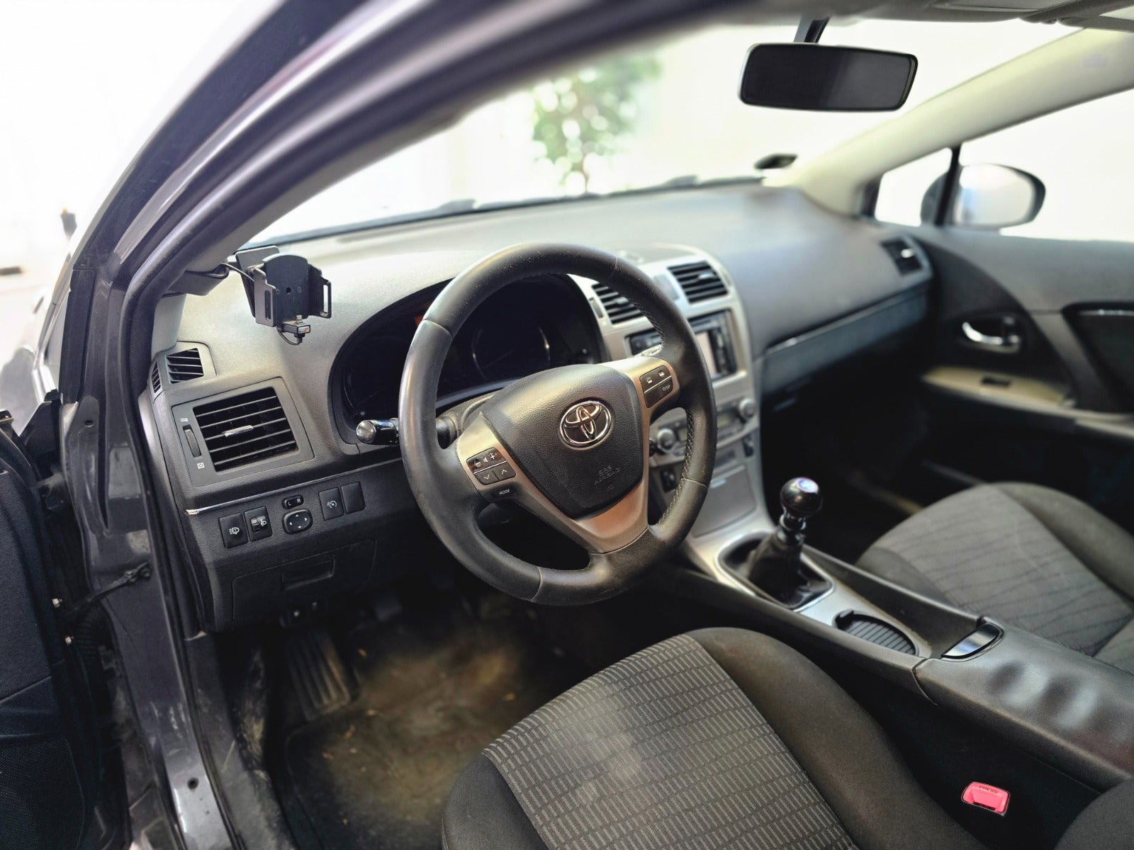 Billede af Toyota Avensis 1,8 VVT-i T2 stc.