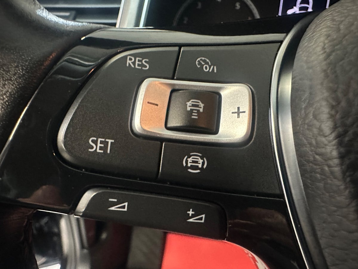 VW T-Roc TSi 150 Style DSG VW T-Roc TSi 150 Style DSG