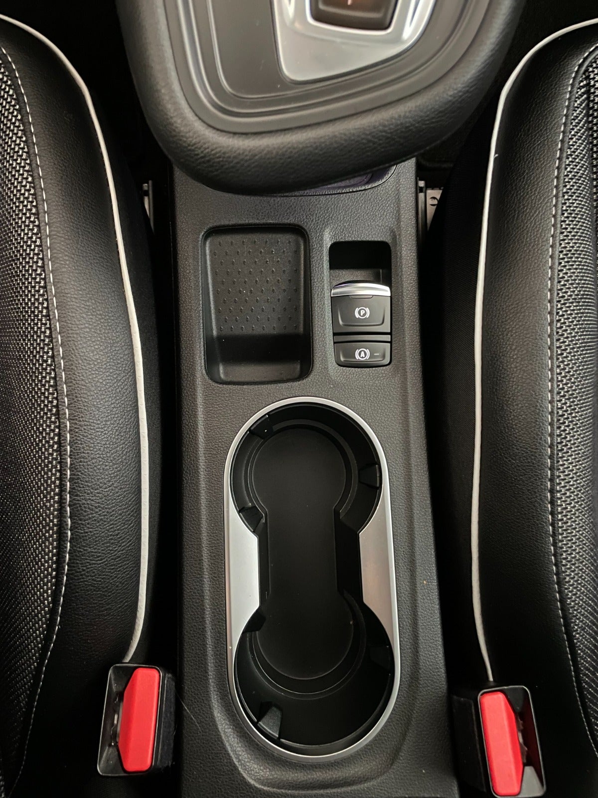 Billede af Renault Captur 1,6 E-Tech Intens