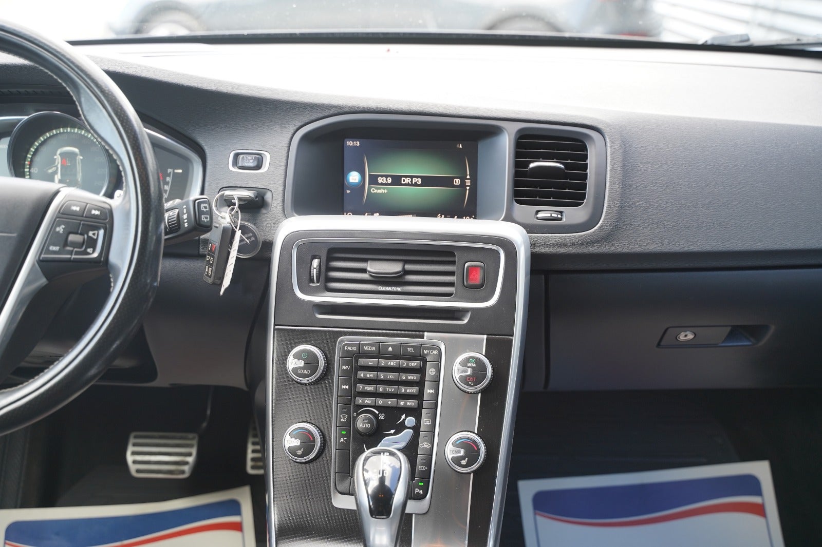 Billede af Volvo V60 2,0 D4 190 R-Design aut.