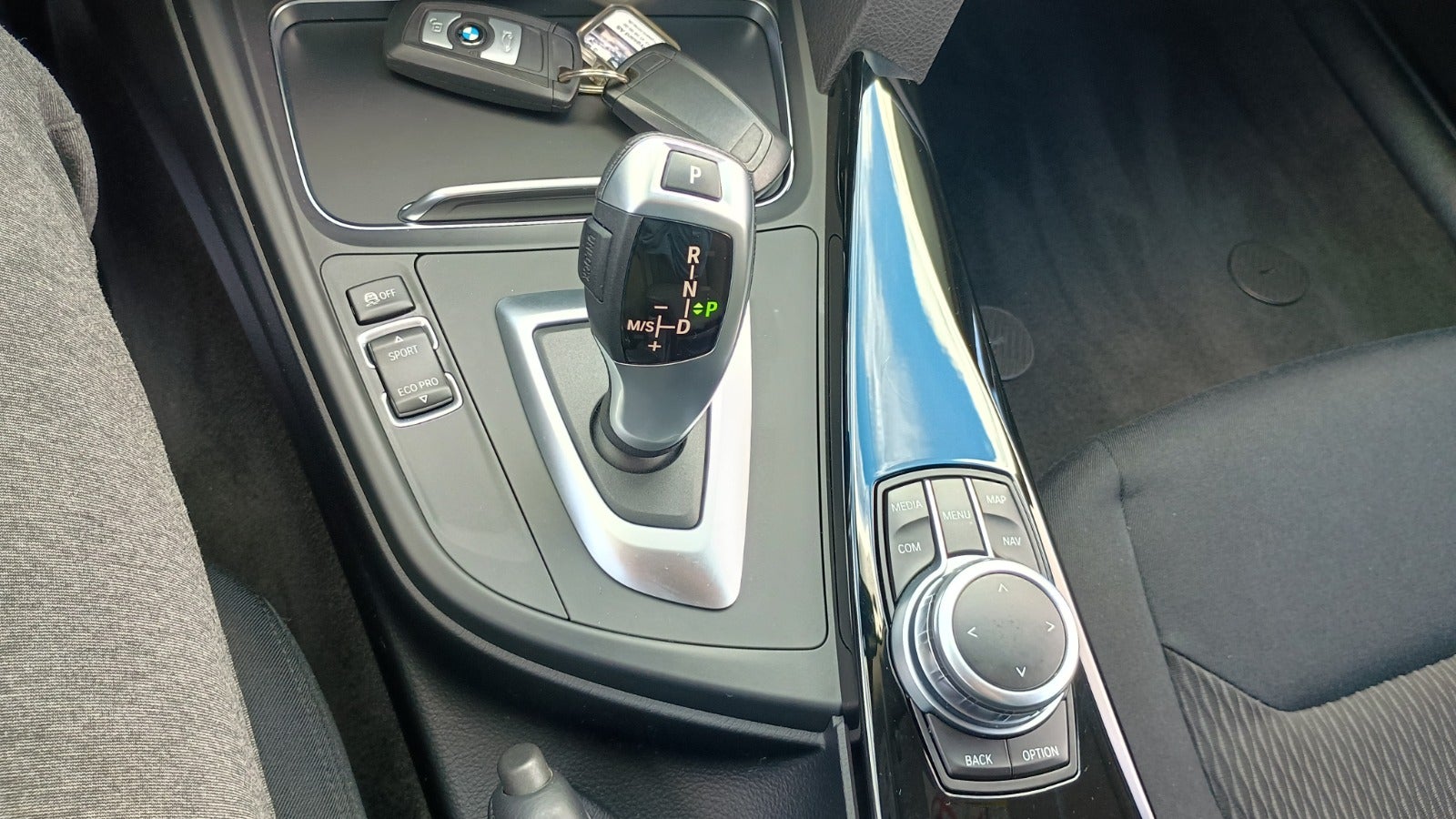 Billede af BMW 320i 2,0 Touring Advantage aut.