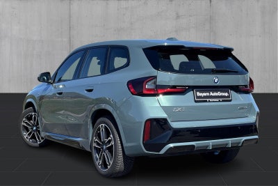 BMW iX1 eDrive20 M-Sport - 2