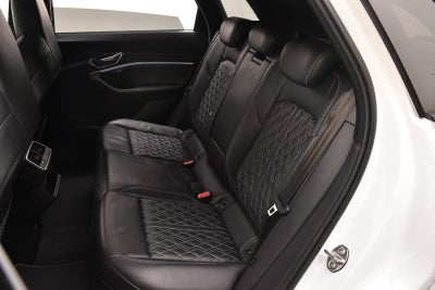 Audi e-tron S-line quattro