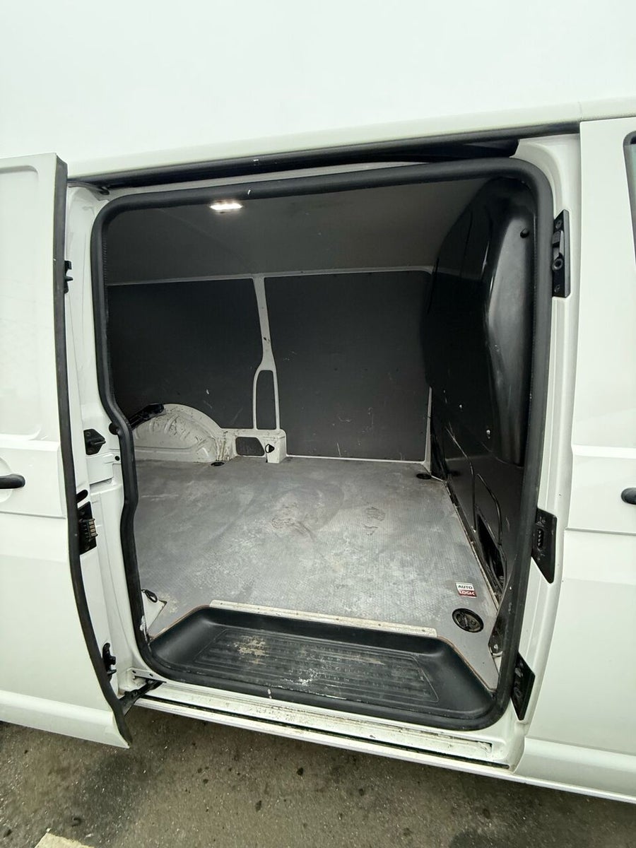 VW Transporter TDi 110 Kassevogn lang billede 15