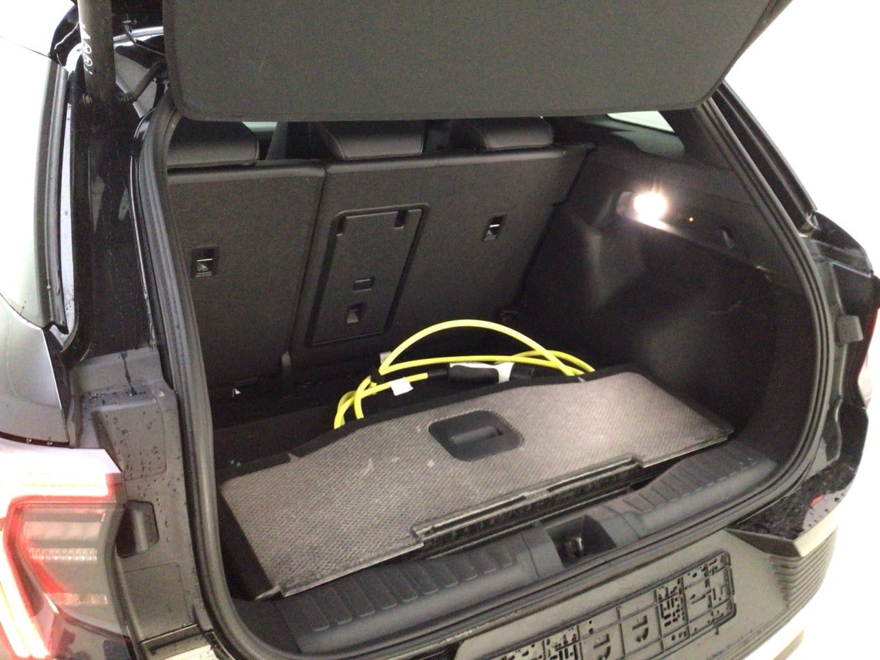 Ford Explorer Premium Extended Range AWD