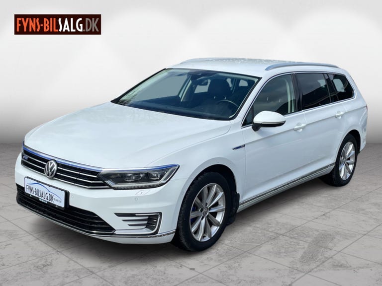 VW Passat GTE Variant DSG