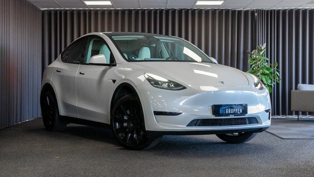 Tesla Model Y  Long Range RWD
