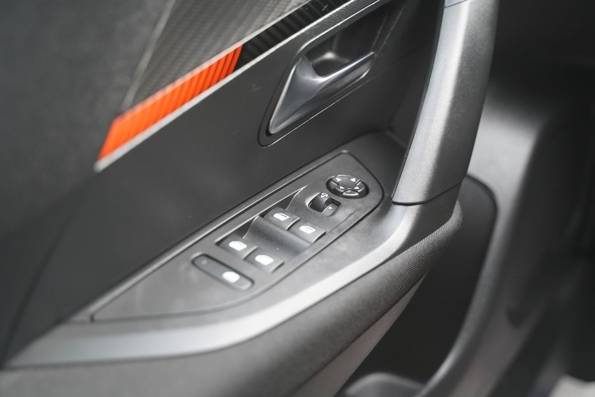 Billede af Peugeot 2008 1,2 PureTech 130 Active Pack EAT8