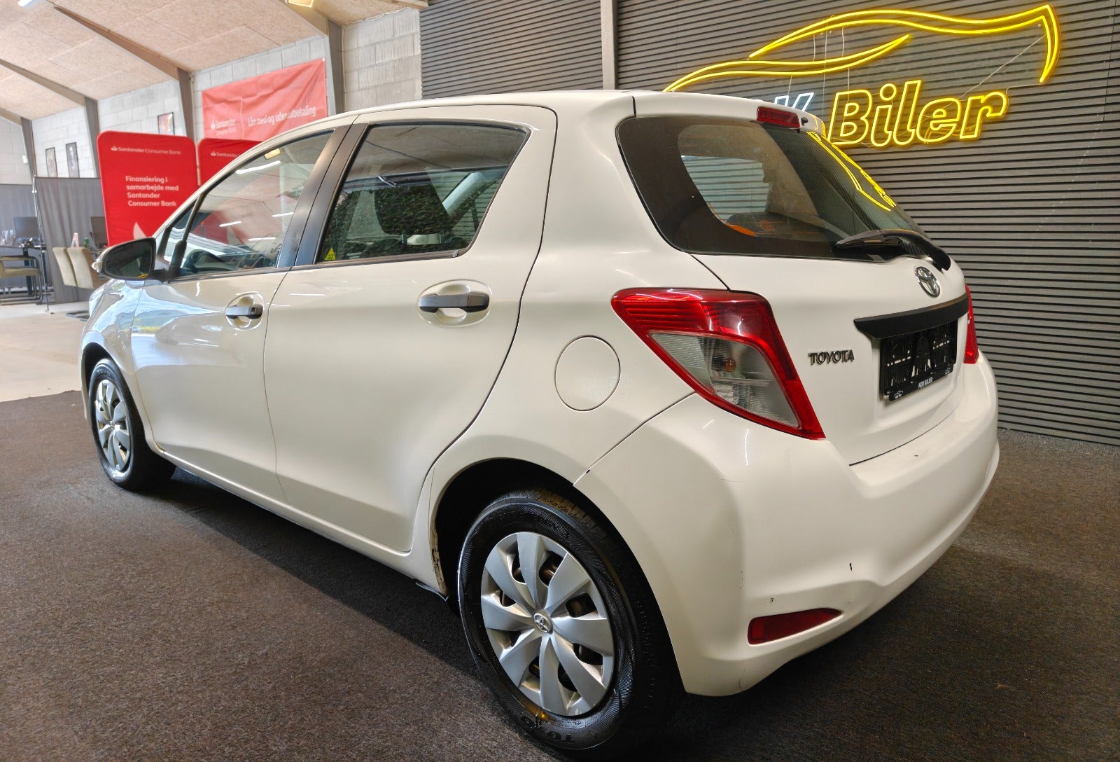 Billede af Toyota Yaris 1,0 VVT-i T1