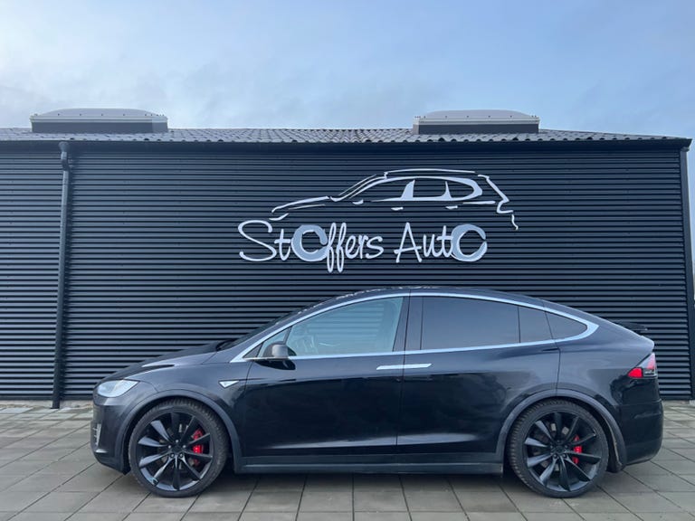 Tesla Model X P90D Ludicrous