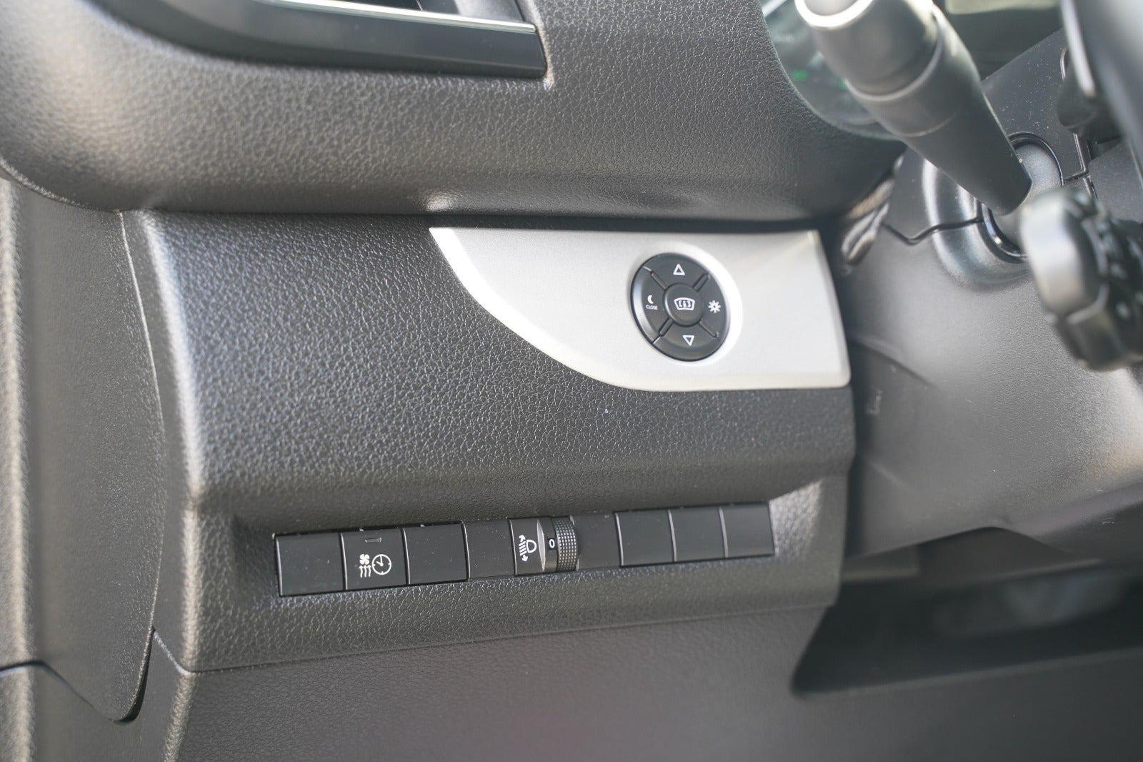 Billede af Peugeot Expert 2,0 BlueHDi 177 L2 Premium EAT8 Van