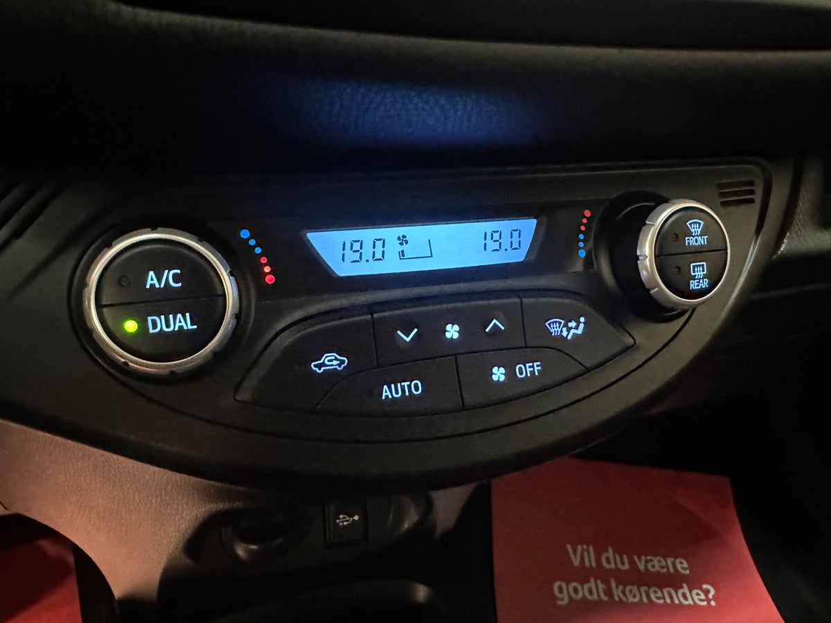 Toyota Yaris Hybrid H2 e-CVT
