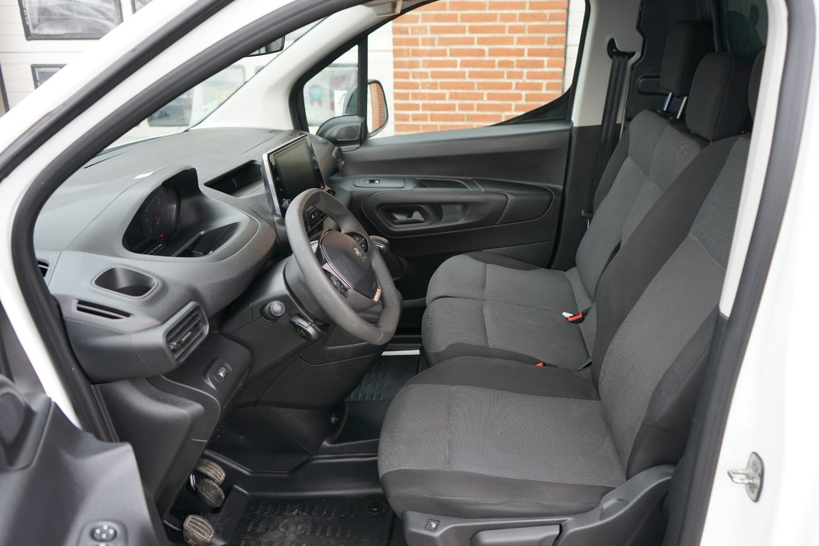 Billede af Peugeot Partner 1,5 BlueHDi 100 L1V1 Plus Van
