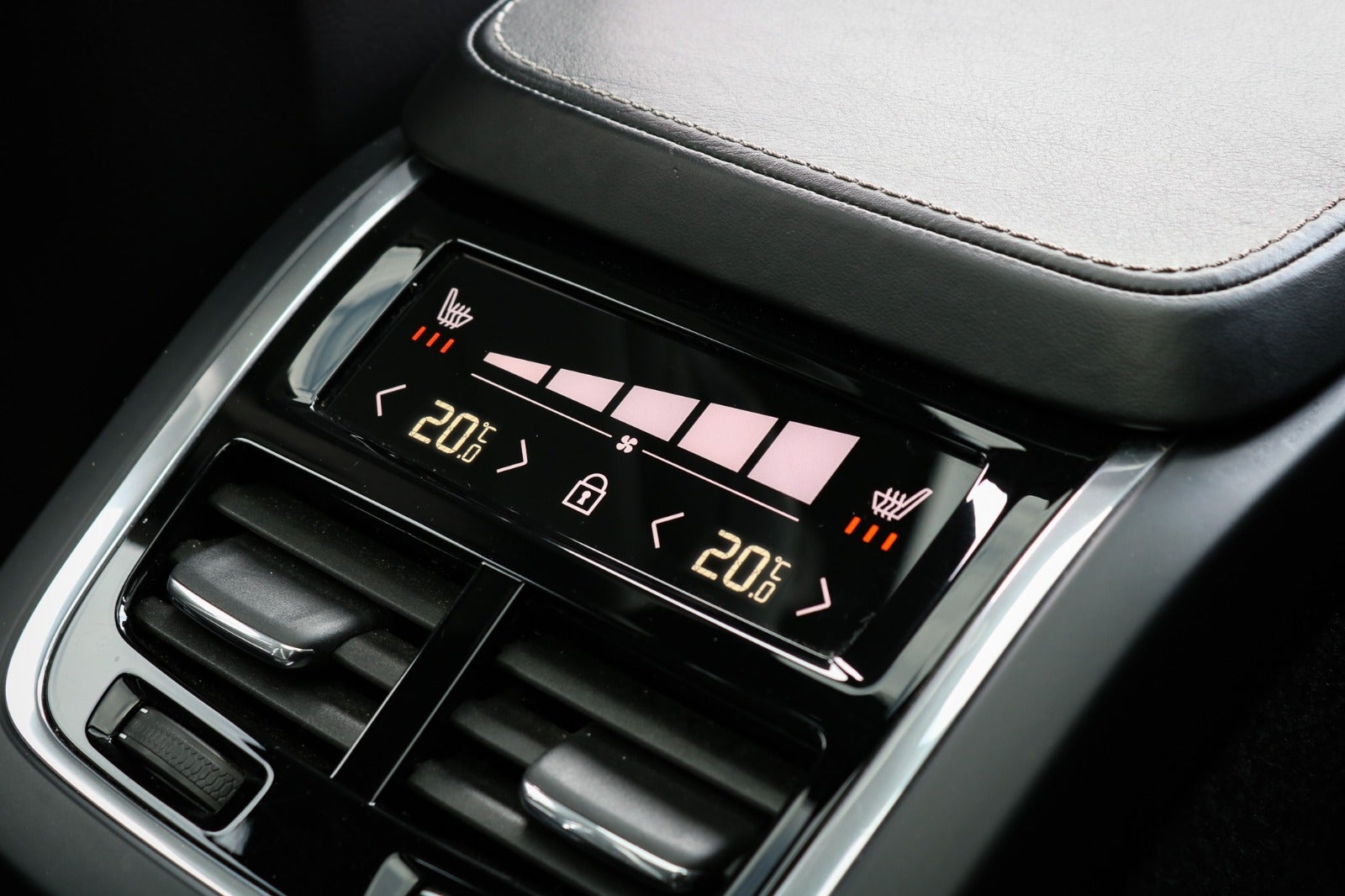 Billede af Volvo XC90 2,0 T8 ReCharge Ultimate Dark aut. AWD 7prs