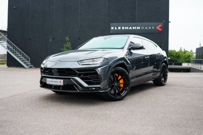 Lamborghini Urus 4,0  5d