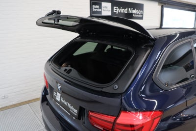 BMW 325d Touring Sport Line aut.