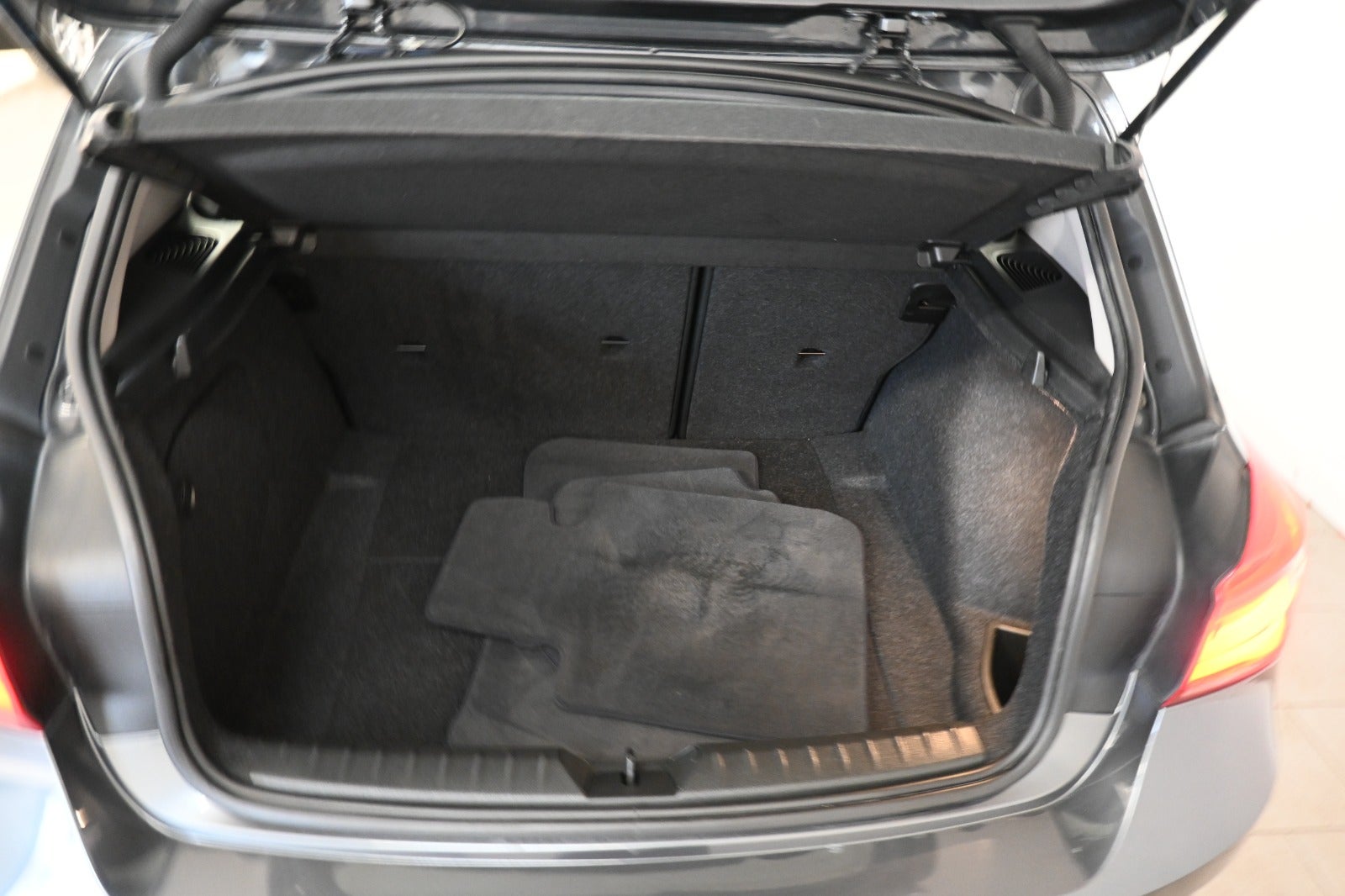 BMW 120i Connected aut.