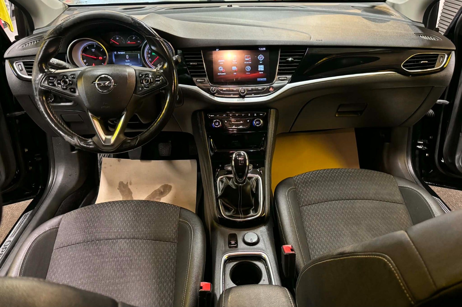 Billede af Opel Astra 1,6 CDTi 136 Business Sports Tourer