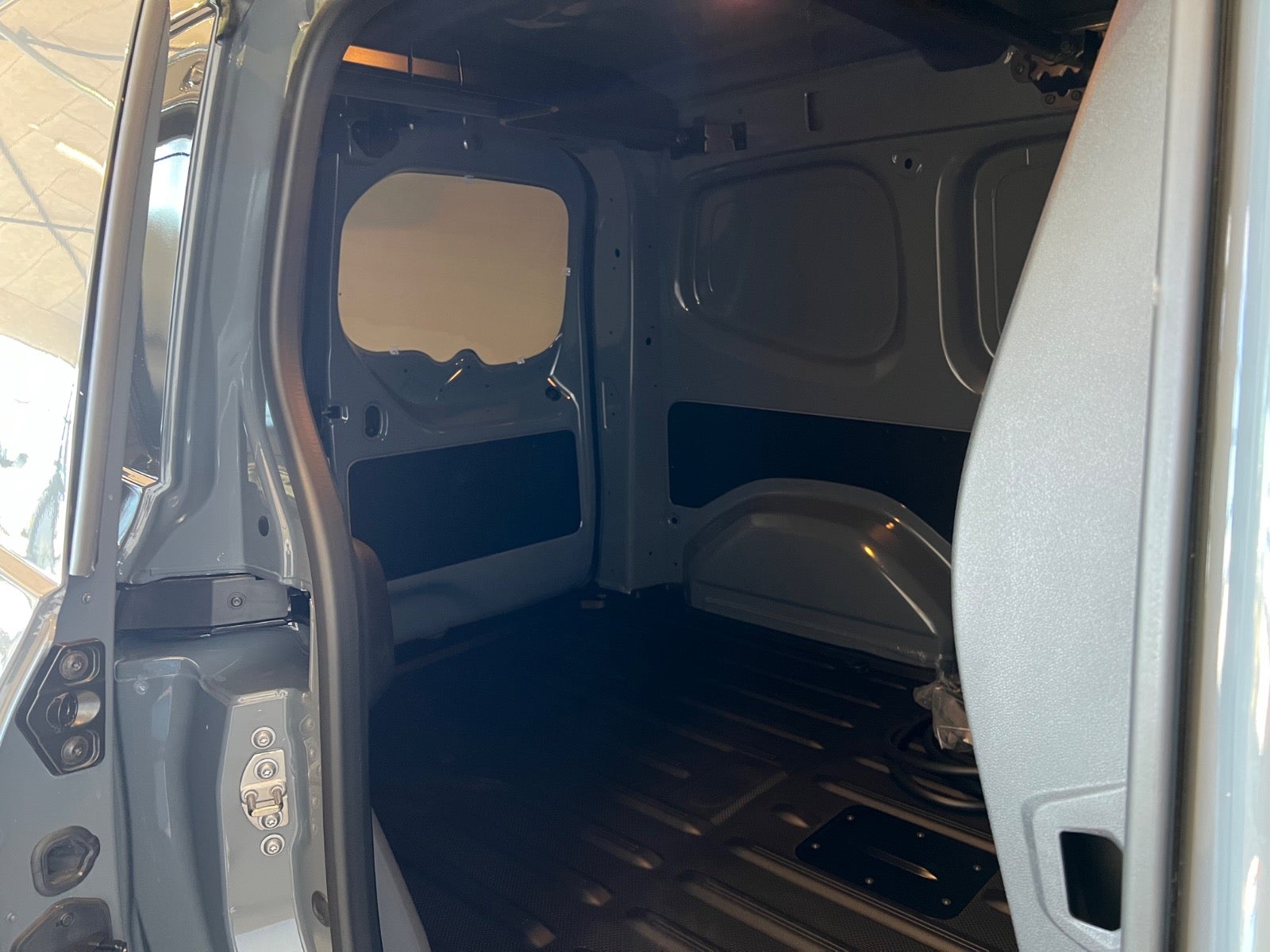 Renault Kangoo E-Tech L2 Van