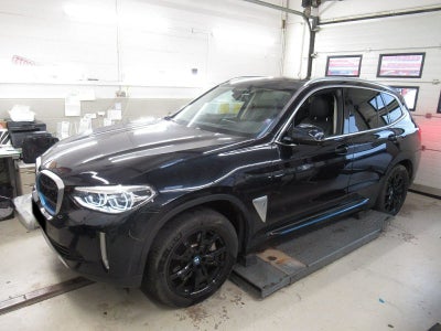 BMW iX3 Charged Impressive