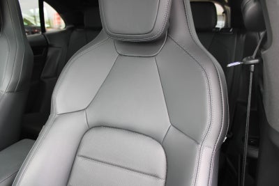 Porsche Macan 4 