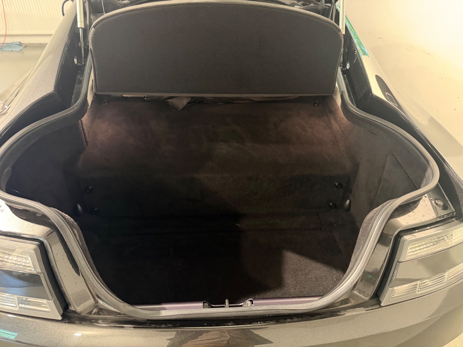 Aston Martin – V8 Vantage S