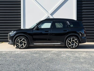 MINI Countryman SE  Favoured Trim L ALL4 5d