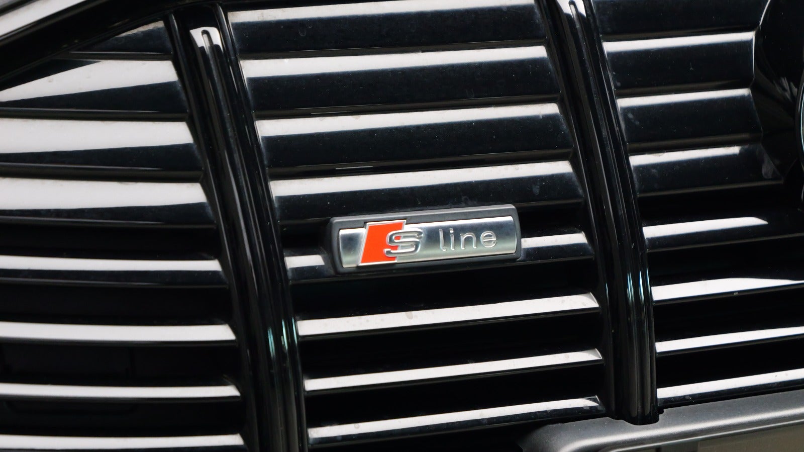 Audi e-tron S-line Sportback quattro