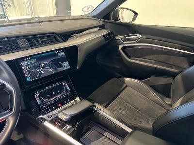 Audi e-tron S-line quattro