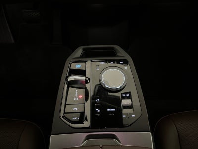 BMW iX xDrive45 Sport Line