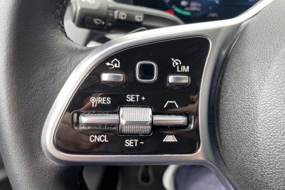 Mercedes EQA250