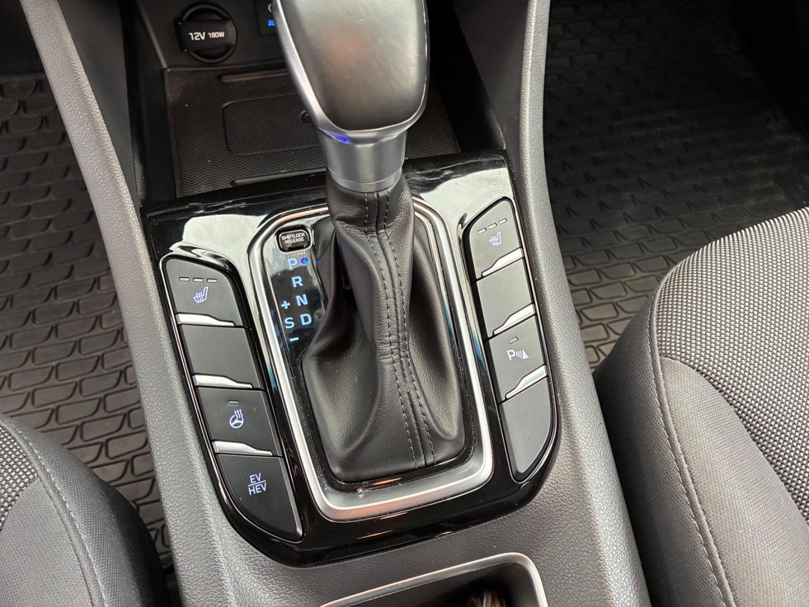 Billede af Hyundai Ioniq 1,6 PHEV Trend DCT