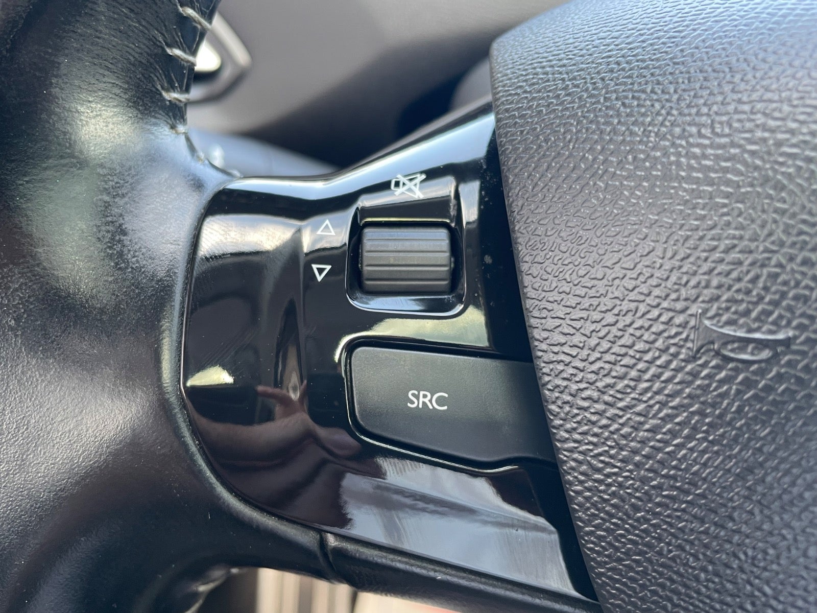 Billede af Peugeot 308 1,5 BlueHDi 130 Allure+ Sky SW