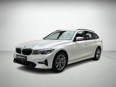 BMW 330e Touring Sport Line aut.