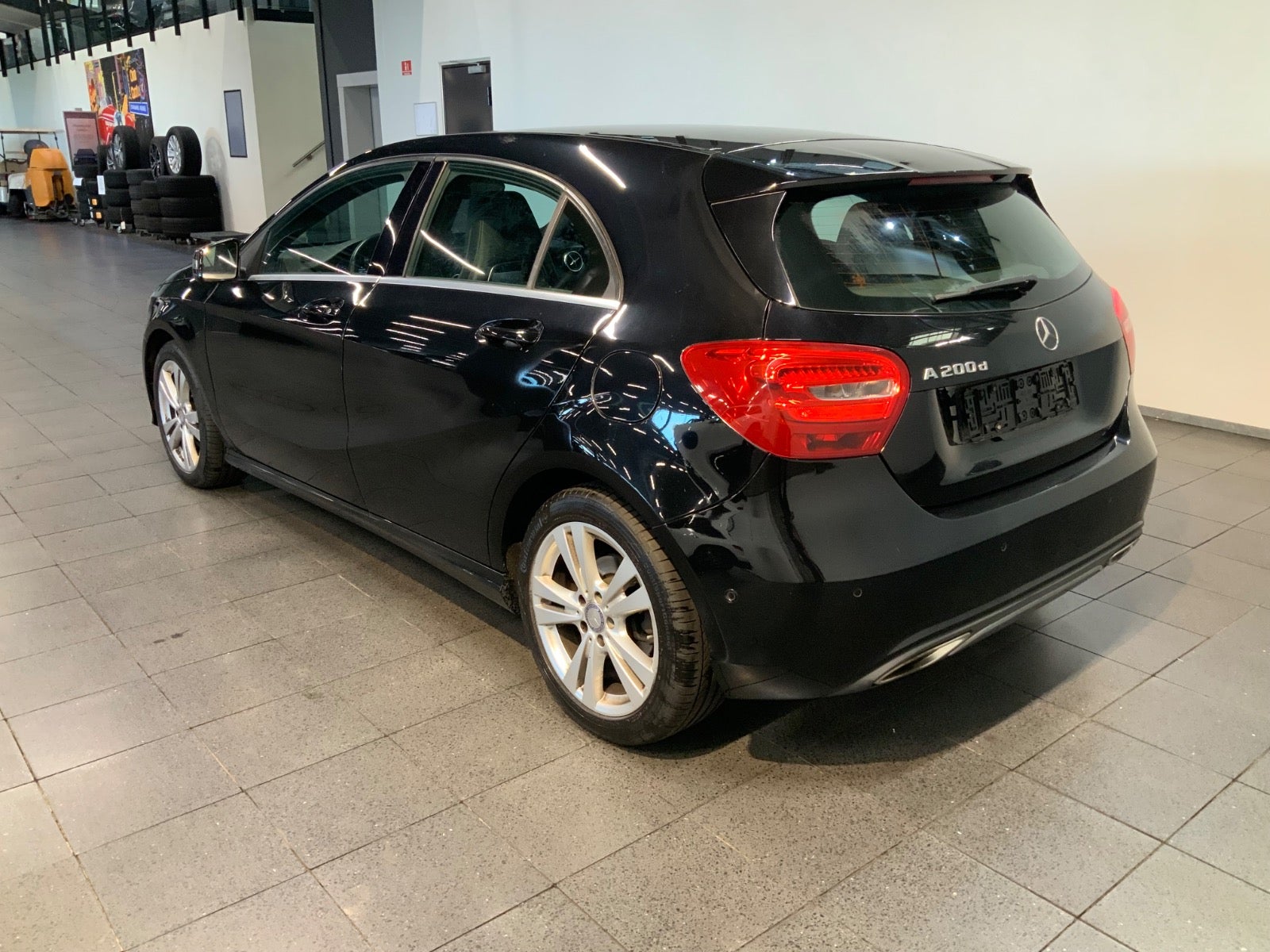 Mercedes-Benz A 200 d (3/8)