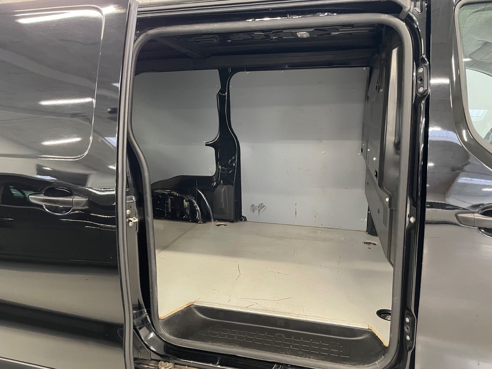 Billede af Opel Vivaro 1,5 D 102 Essenia L2V1