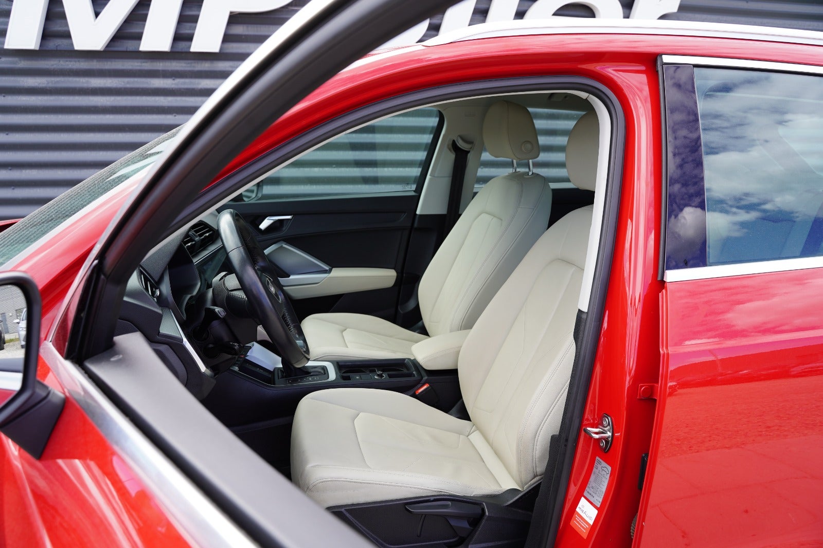 Billede af Audi Q3 35 TFSi Advanced Prestige S-tr.