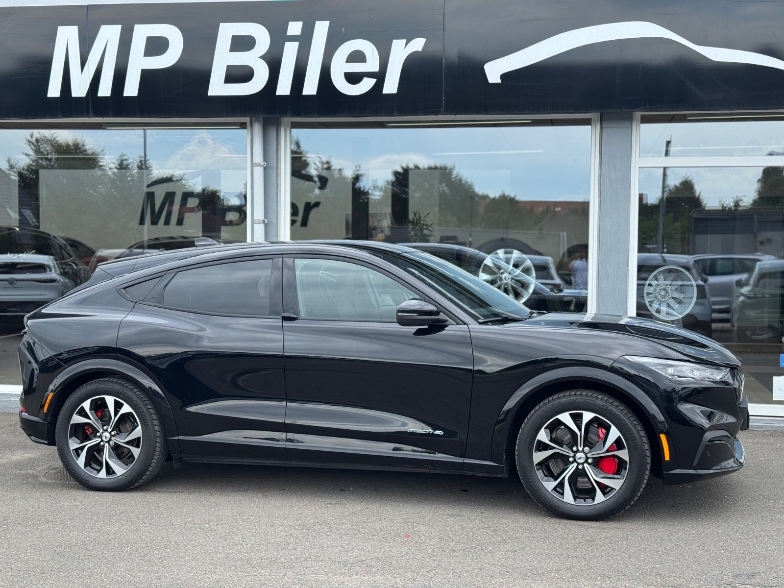 Billede af Ford Mustang Mach-E 73 Premium Standard Range AWD