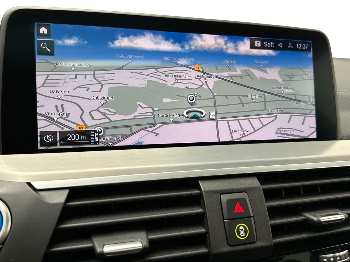 BMW iX3 Charged Plus billede 11