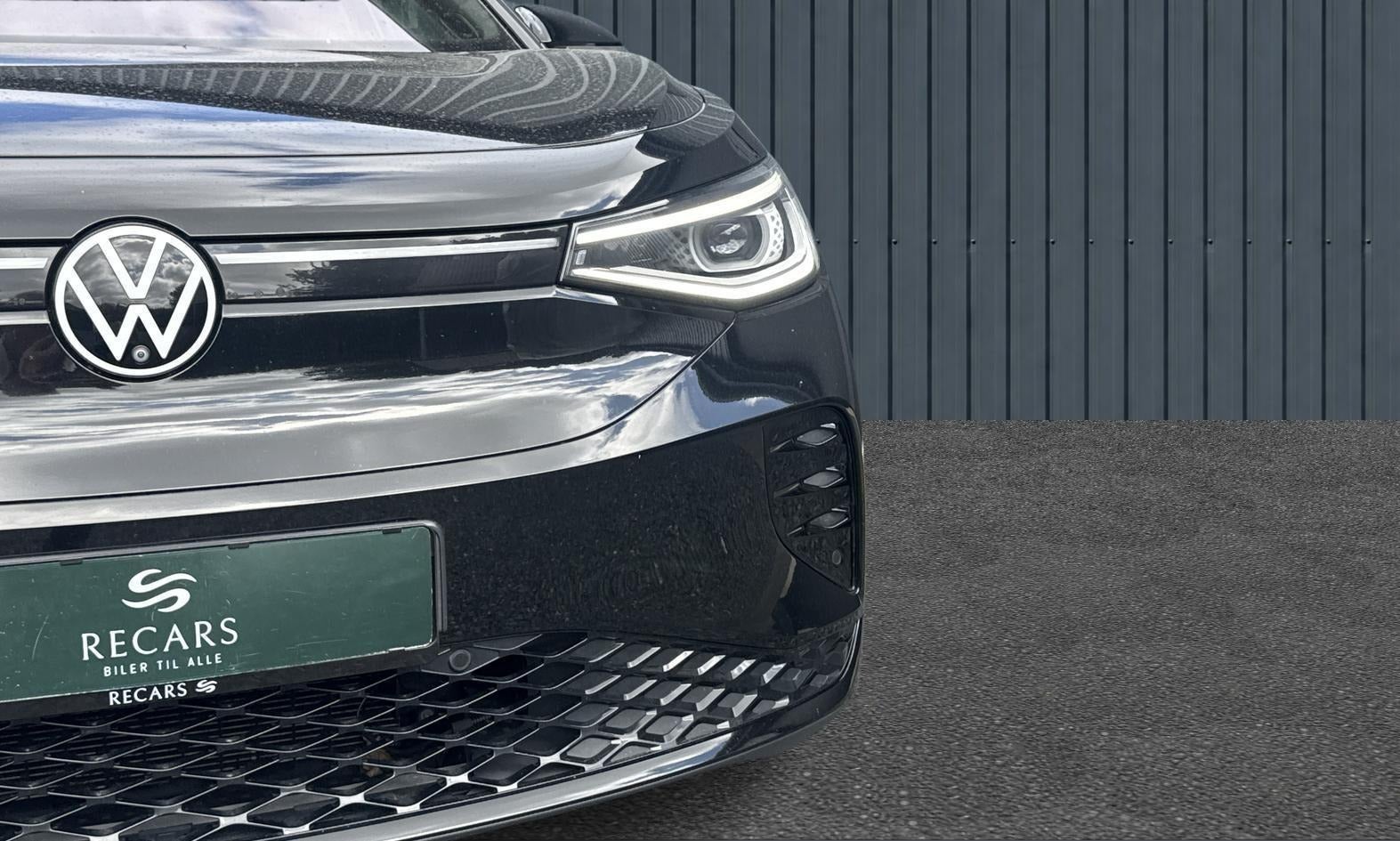 VW ID.4 GTX 4Motion thumbnail 2