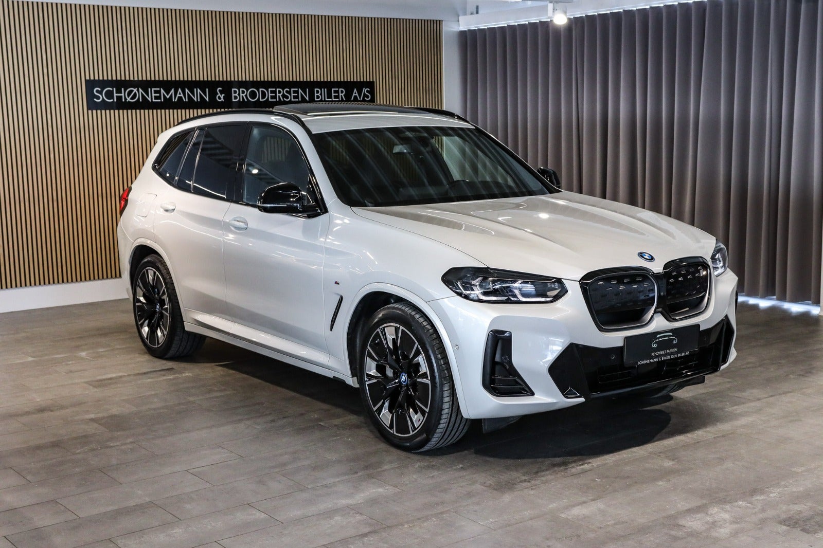 Billede af BMW iX3  Charged Plus M-Sport