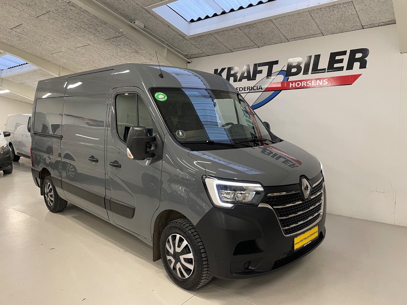 Billede af Renault Master IV T35 2,3 dCi 150 L2H2 Kassevogn aut.