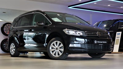 VW Touran 1,5 TSi 150 Comfortline DSG 7prs Benzin aut. Automatgear modelår 2022 km 1000 Sortmetal AB