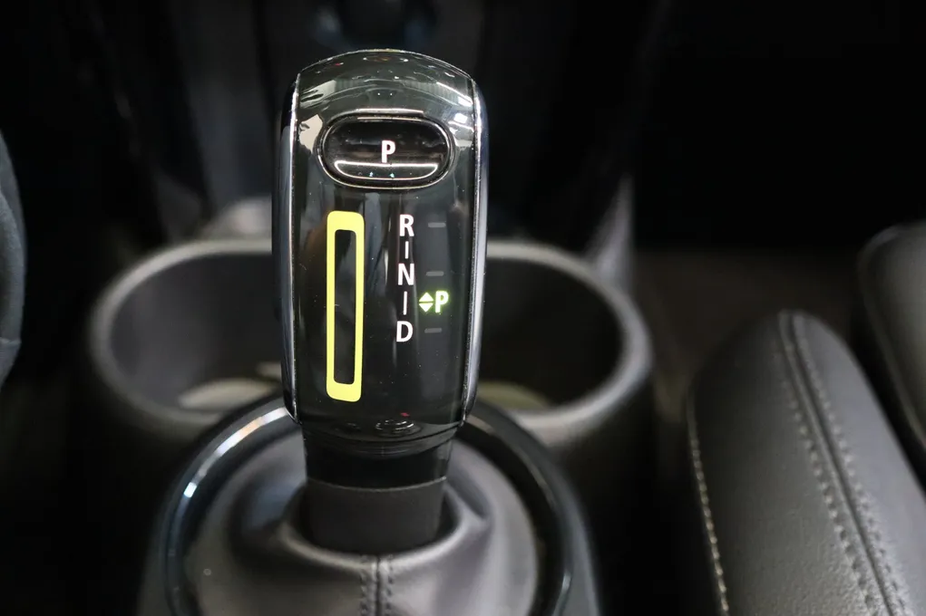 MINI Cooper SE Camden Edition