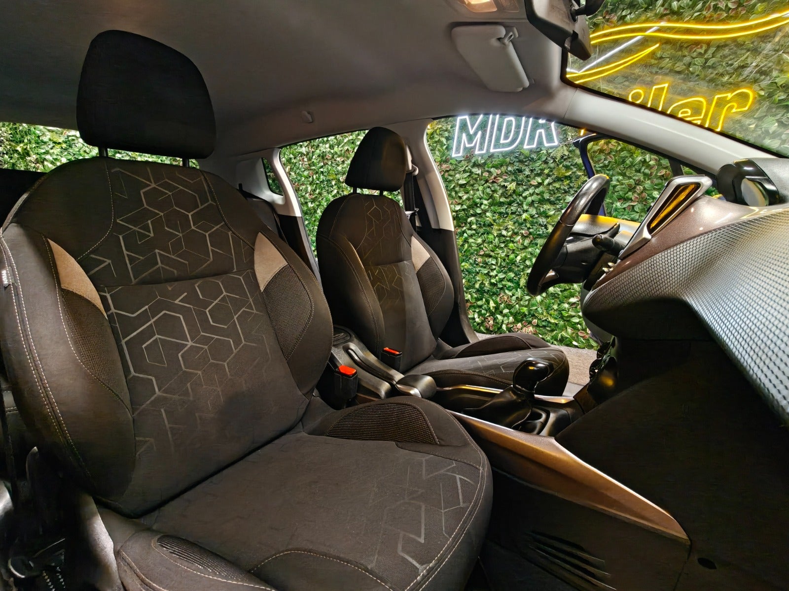 Billede af Peugeot 2008 1,6 e-HDi 92 Active