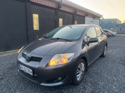 Toyota Auris 1,6 Luna M/M 5d