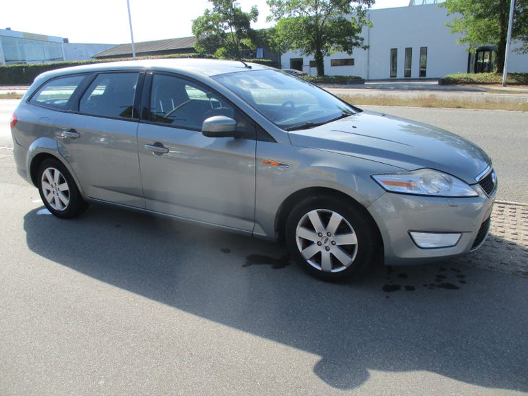 Ford Mondeo Ambiente stc.