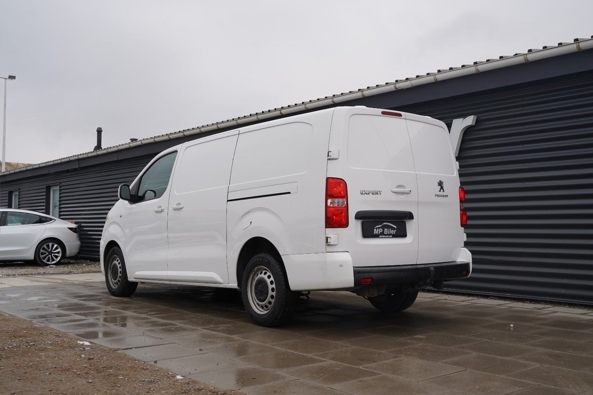 Billede af Peugeot Expert 2,0 BlueHDi 122 L3 Premium EAT8 Van