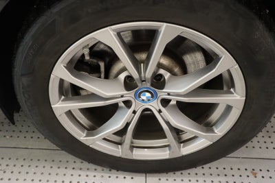 BMW 330e Touring Sport Line aut.