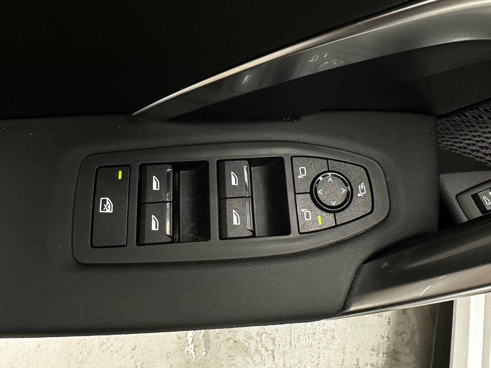 Billede af BMW iX1  eDrive20 Fully Charged M-Sport